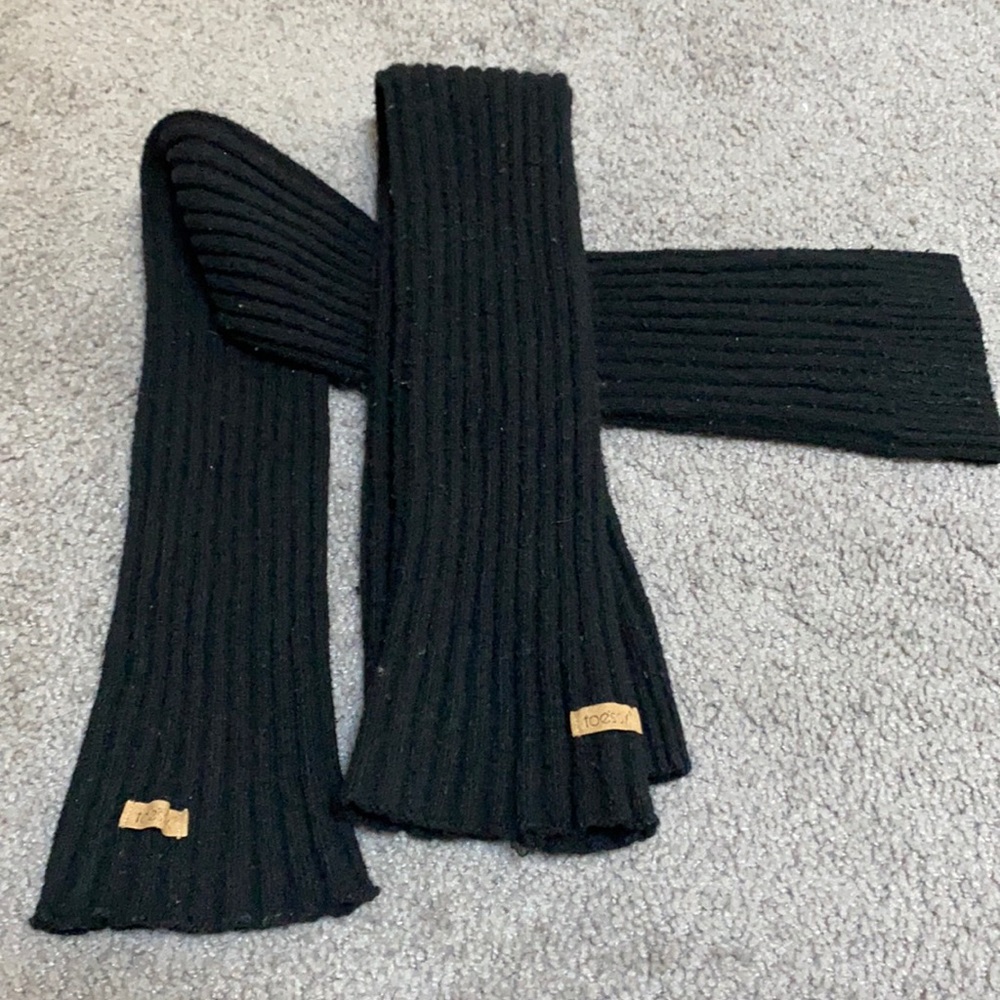 BRAND NEW Toesox Leg-warmers!